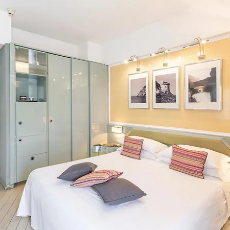 Hotiday Collection - Circeo Hotell 4*