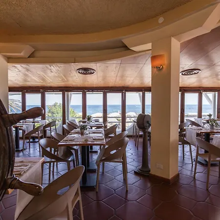 Hotiday Collection - Circeo Hotell 4*